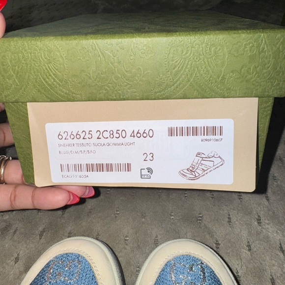 Worn 1x just for a photoshoot. Gucci Toddlers shoe EUR size 23 US7. Final Sale - Picture 4 of 4